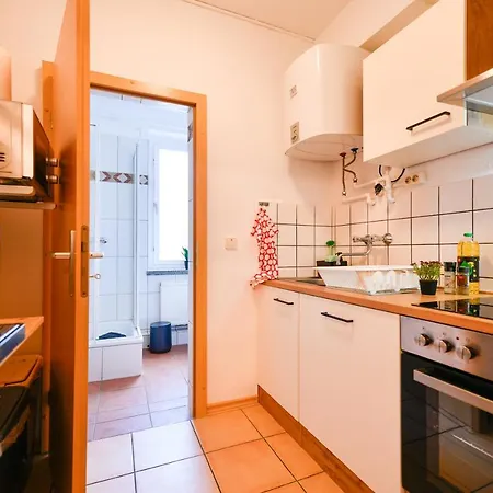 Apartment Fuerst-pueckler-apartment_bis 6 Personen_waschmaschine_kueche_2x Parkplaetze_terrasse_netflix